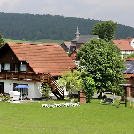 In Armsfeld Mit Pool アパート *